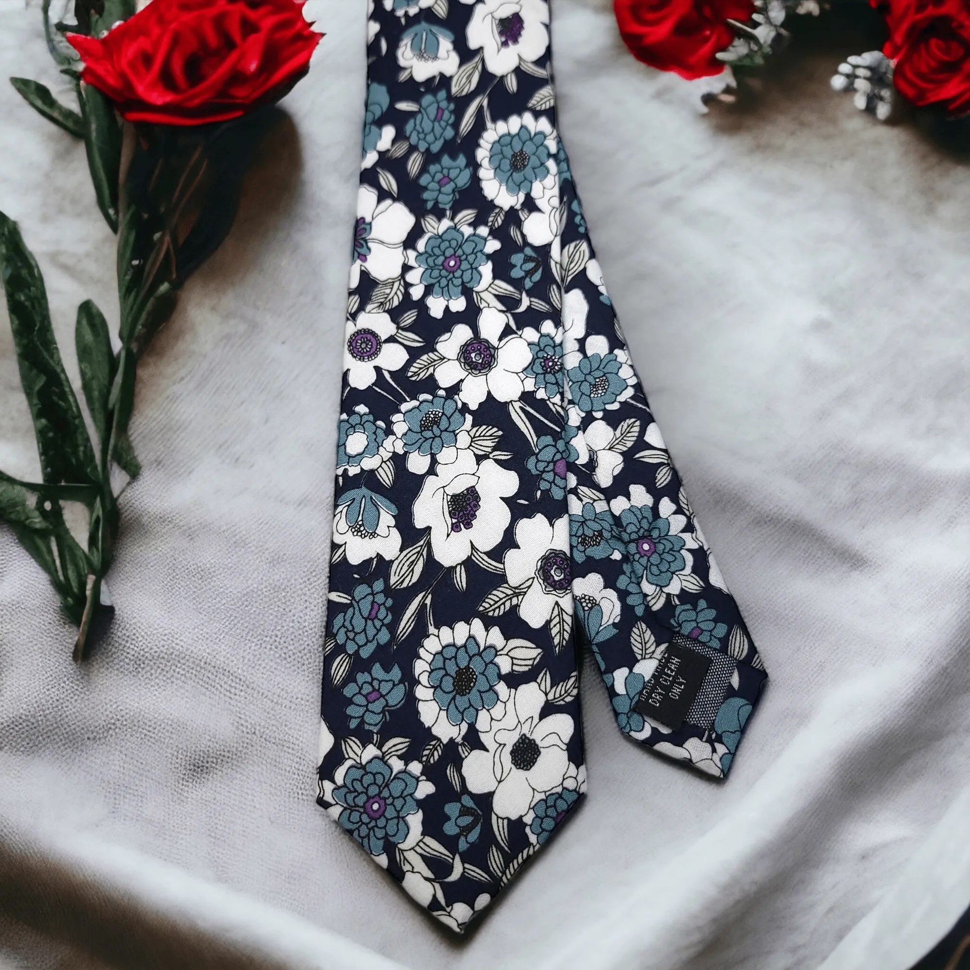 Dark Denim White Gray Floral Slim Tie